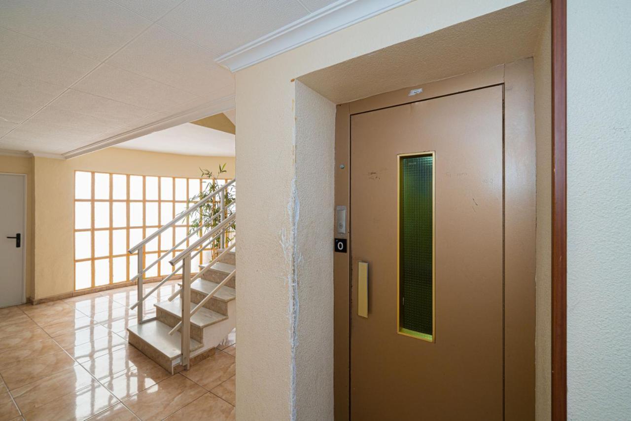 Casa Terra: Apartment 50 Meters From The Beach Торрев'єха Екстер'єр фото